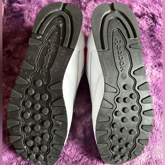 ❌SOLD❌ REEBOK KICKS - Picture 4 of 5